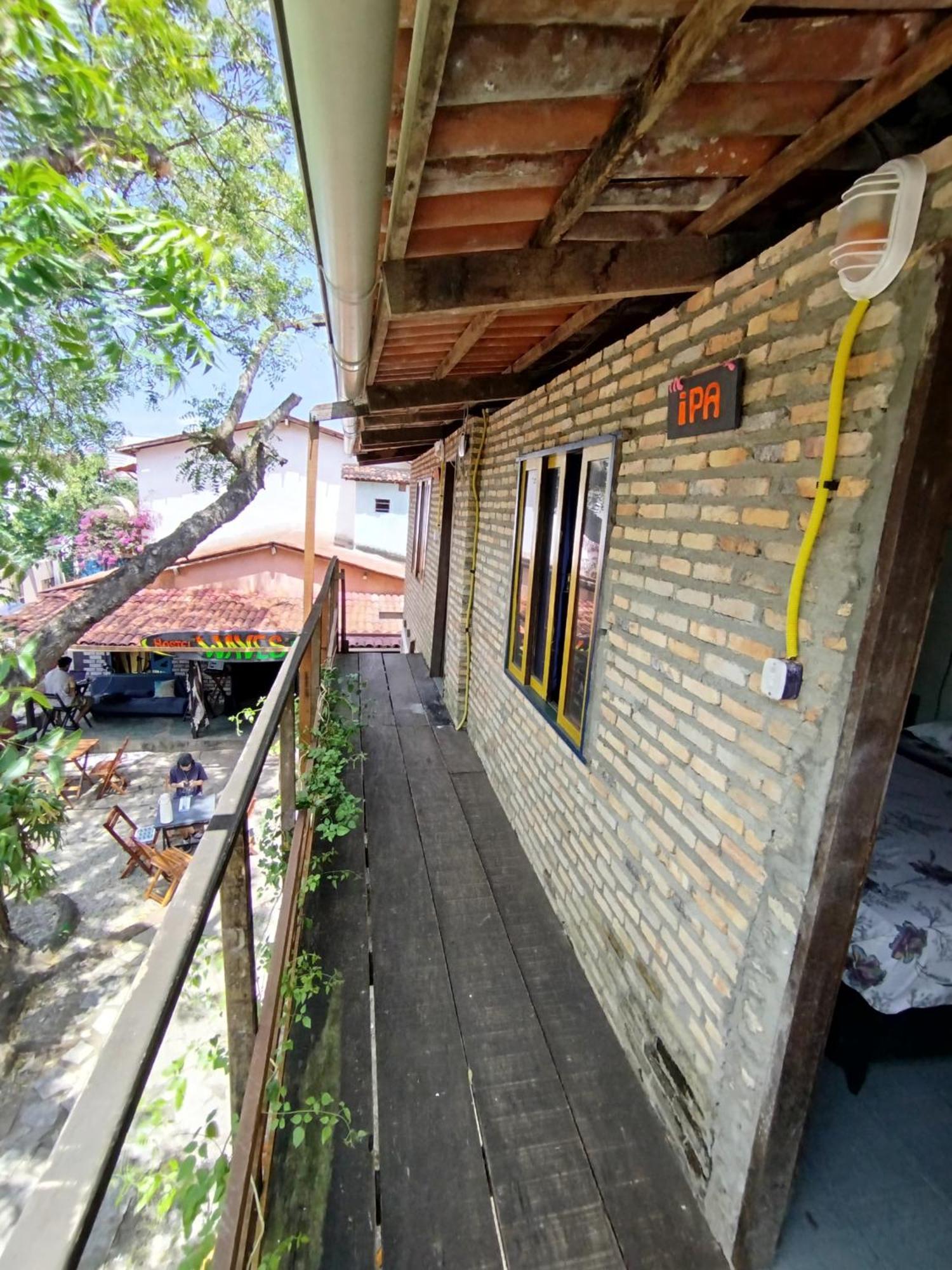 Waves Hostel & Pub Praia de Pipa Exterior photo